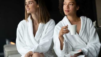 LA HORA DE TÉ  LESBIANAS PEQUEÑA